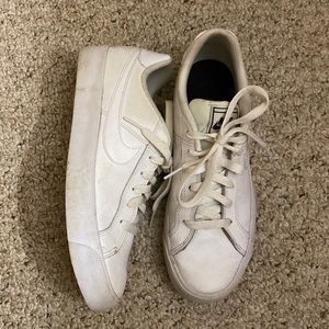 Nike Court Vison sneakers (Size 9)